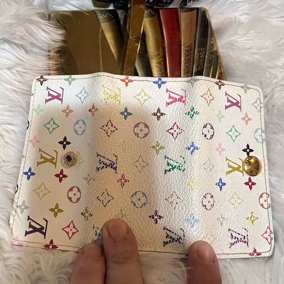 Louis Vuitton Murakami Key Holders Accessories - Picture 2 of 6